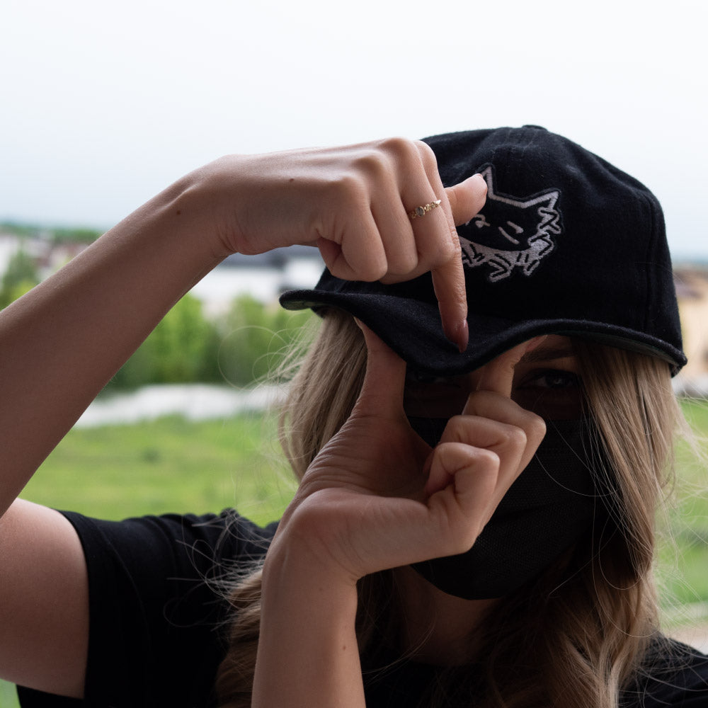 deluxe デラックス ~ LIMITED EDITION ~ (vintage ballcap) - triple cat deluxe