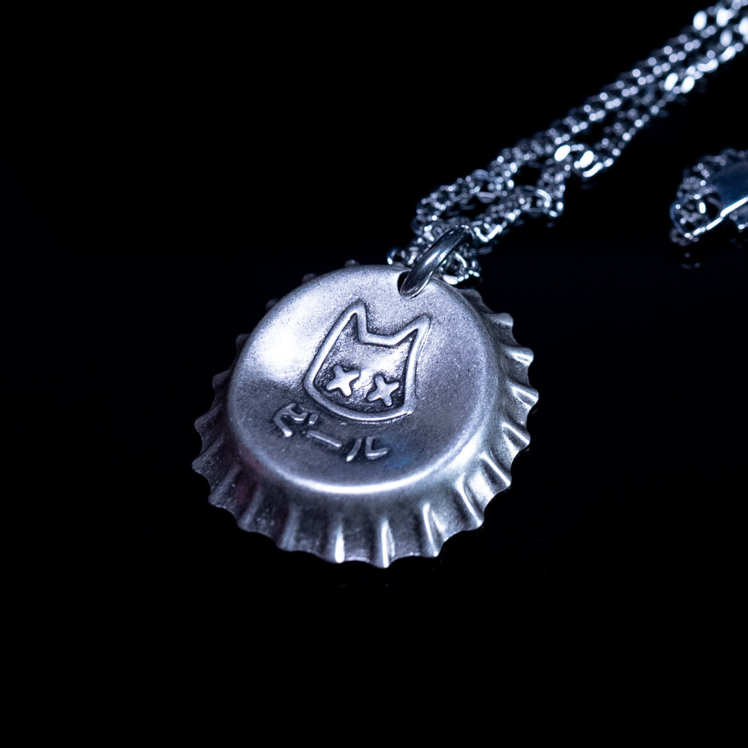 ビール bottle cap (necklace) ~ UPDATED STERLING SILVER PENDANT - triple cat deluxe